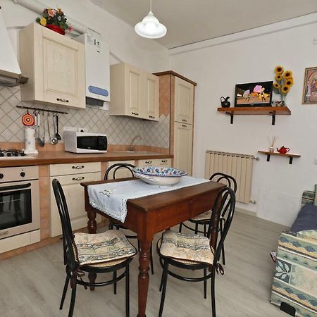 Agriturismo Villa Mozart Nel Verde Губбио Экстерьер фото
