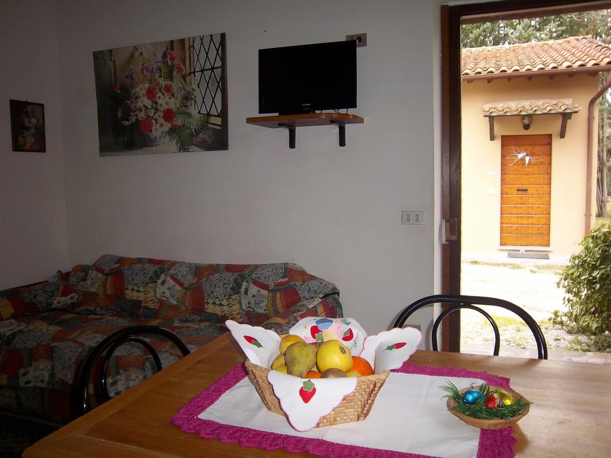 Agriturismo Villa Mozart Nel Verde Губбио Экстерьер фото