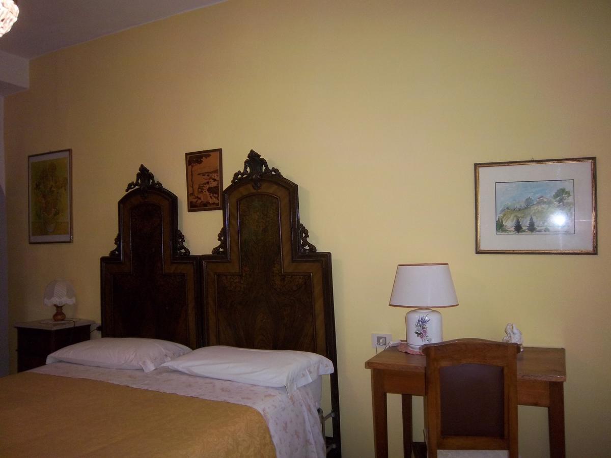 Agriturismo Villa Mozart Nel Verde Губбио Экстерьер фото