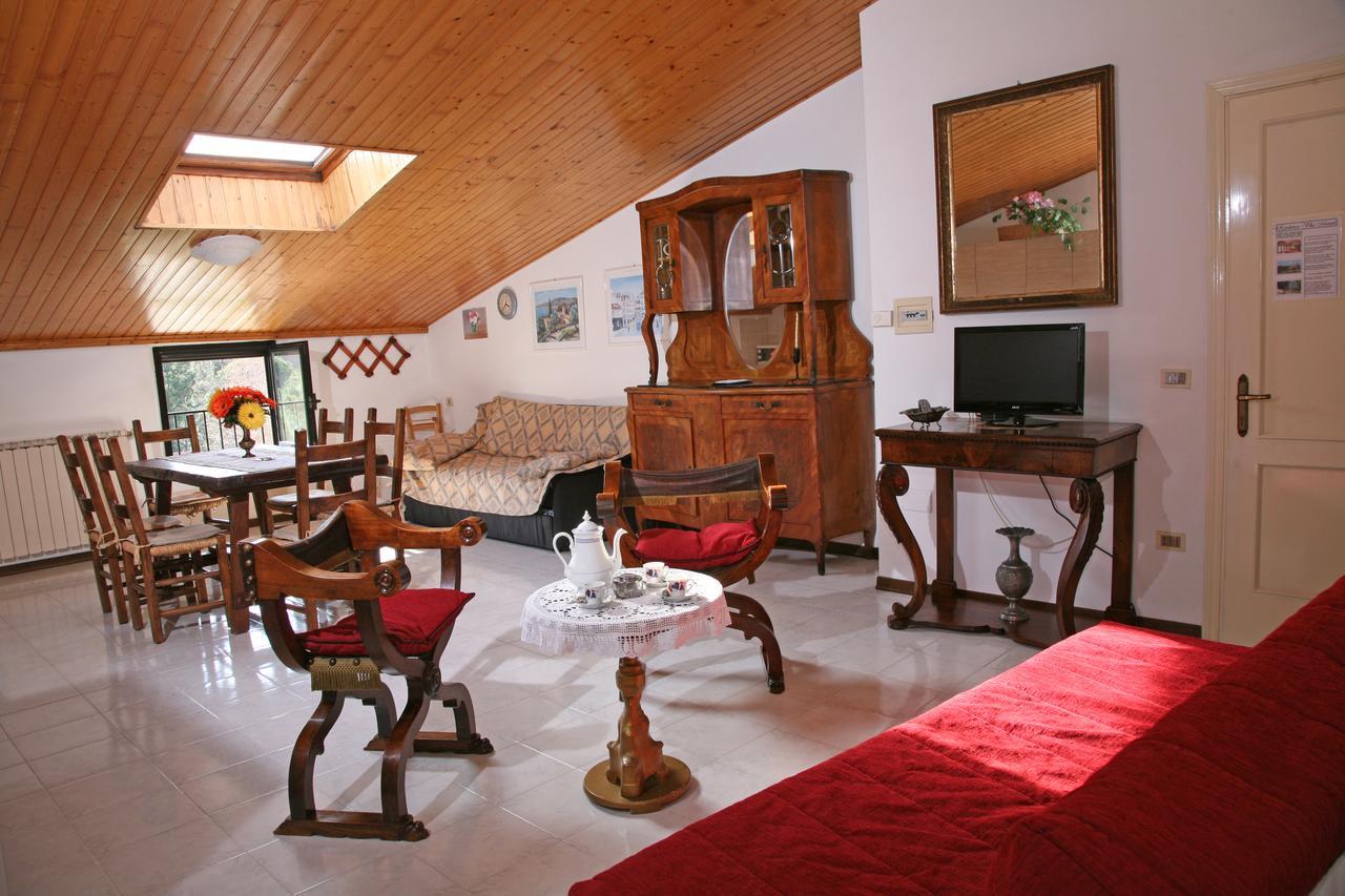 Agriturismo Villa Mozart Nel Verde Губбио Экстерьер фото