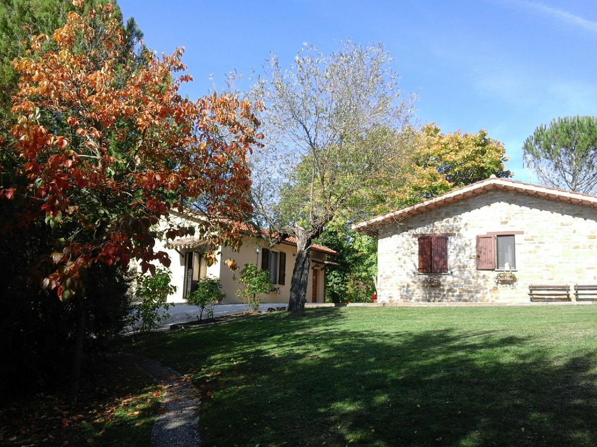 Agriturismo Villa Mozart Nel Verde Губбио Экстерьер фото