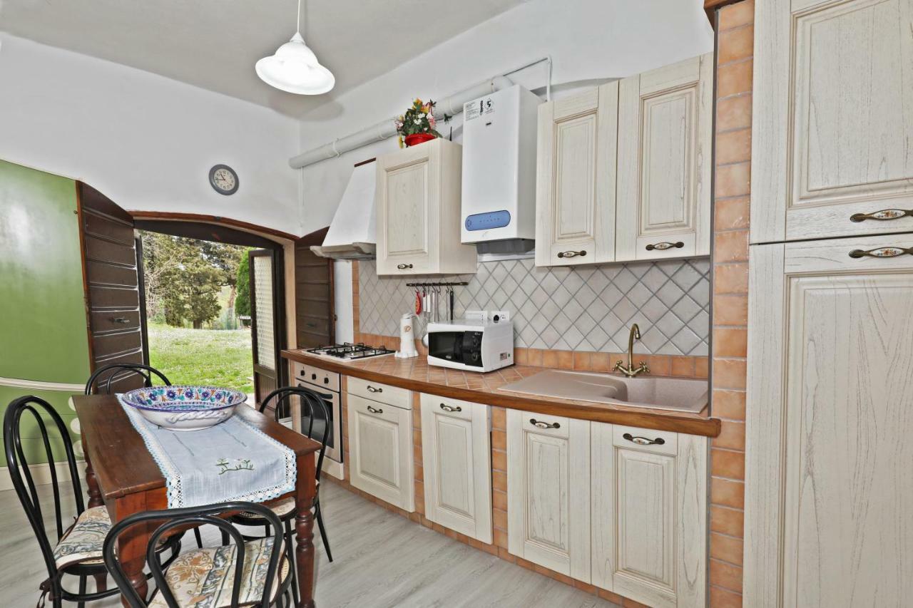 Agriturismo Villa Mozart Nel Verde Губбио Экстерьер фото