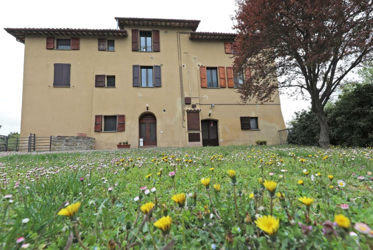 Agriturismo Villa Mozart Nel Verde Губбио Экстерьер фото